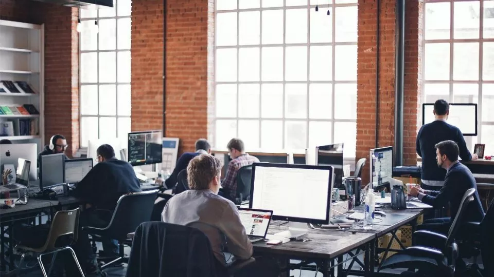 Как выбрать веб-студию в Волхове по кейсам Как выбрать веб-студию в Волхове по кейсам